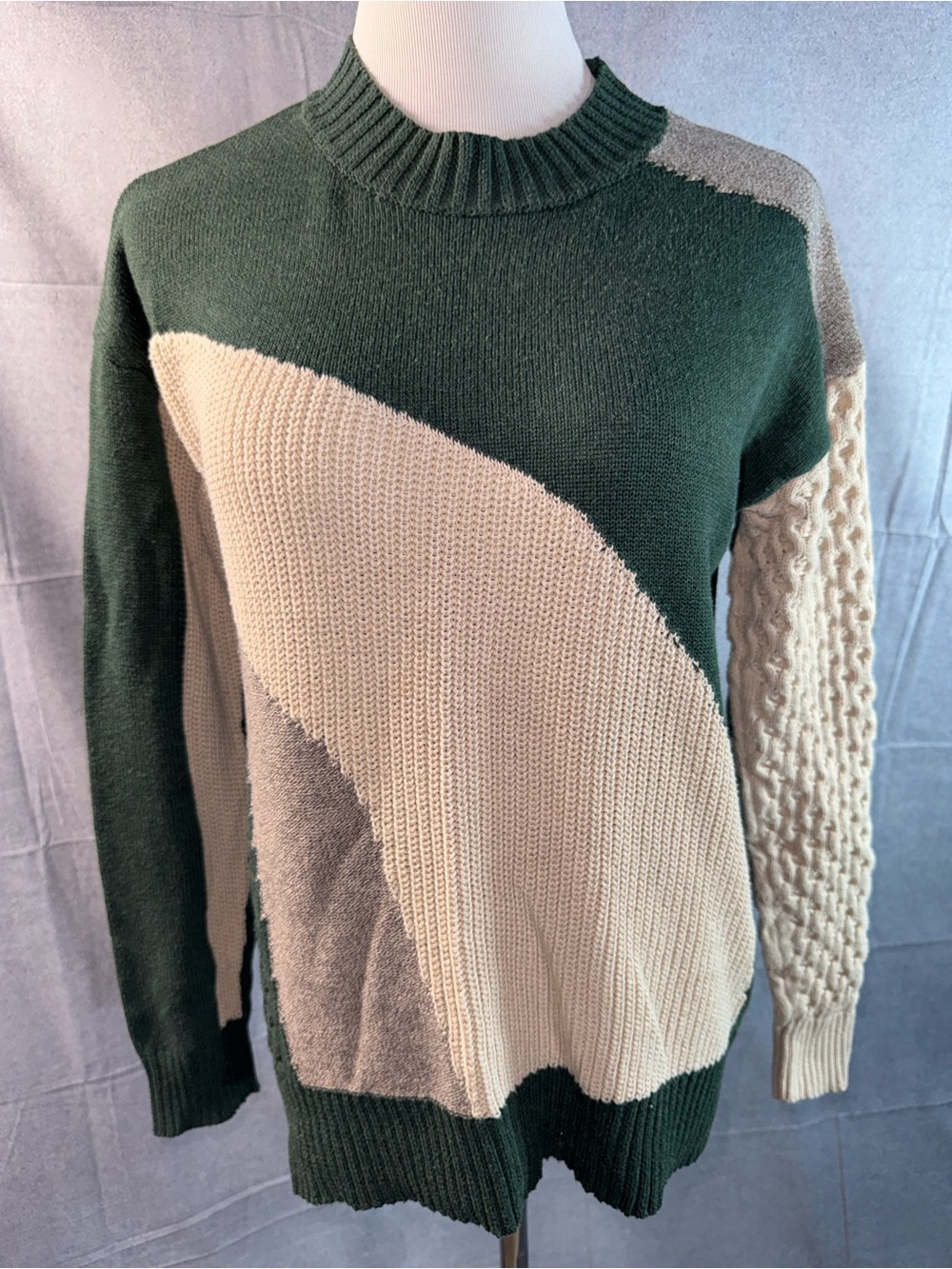 2204-Mystree Forest Green, Cream & Gray Colorblock Crewneck Sweater